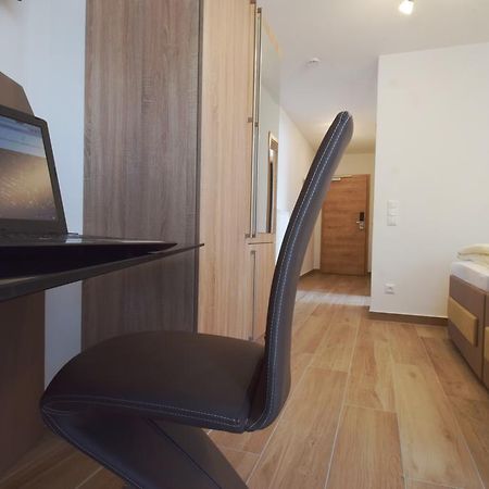 Aparthotel Donaustern Asbach-Bäumenheim Esterno foto