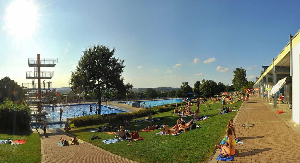 Aparthotel Donaustern Asbach-Bäumenheim Esterno foto