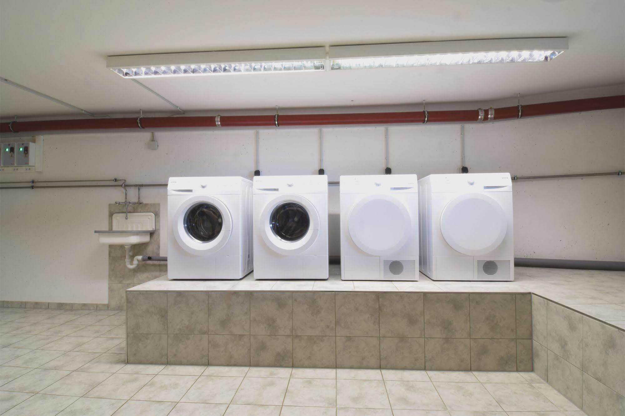 Aparthotel Donaustern Asbach-Bäumenheim Esterno foto